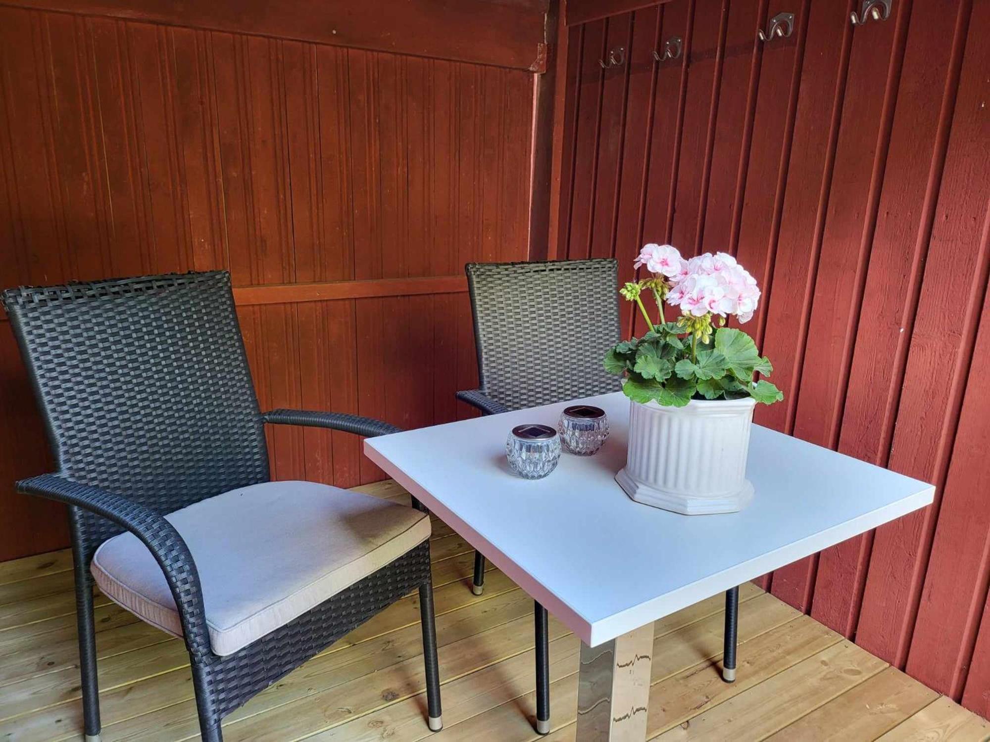 Vila Minihus Med Stor Traedgardstomt Naera Golf Och Hav Trosa Exteriér fotografie